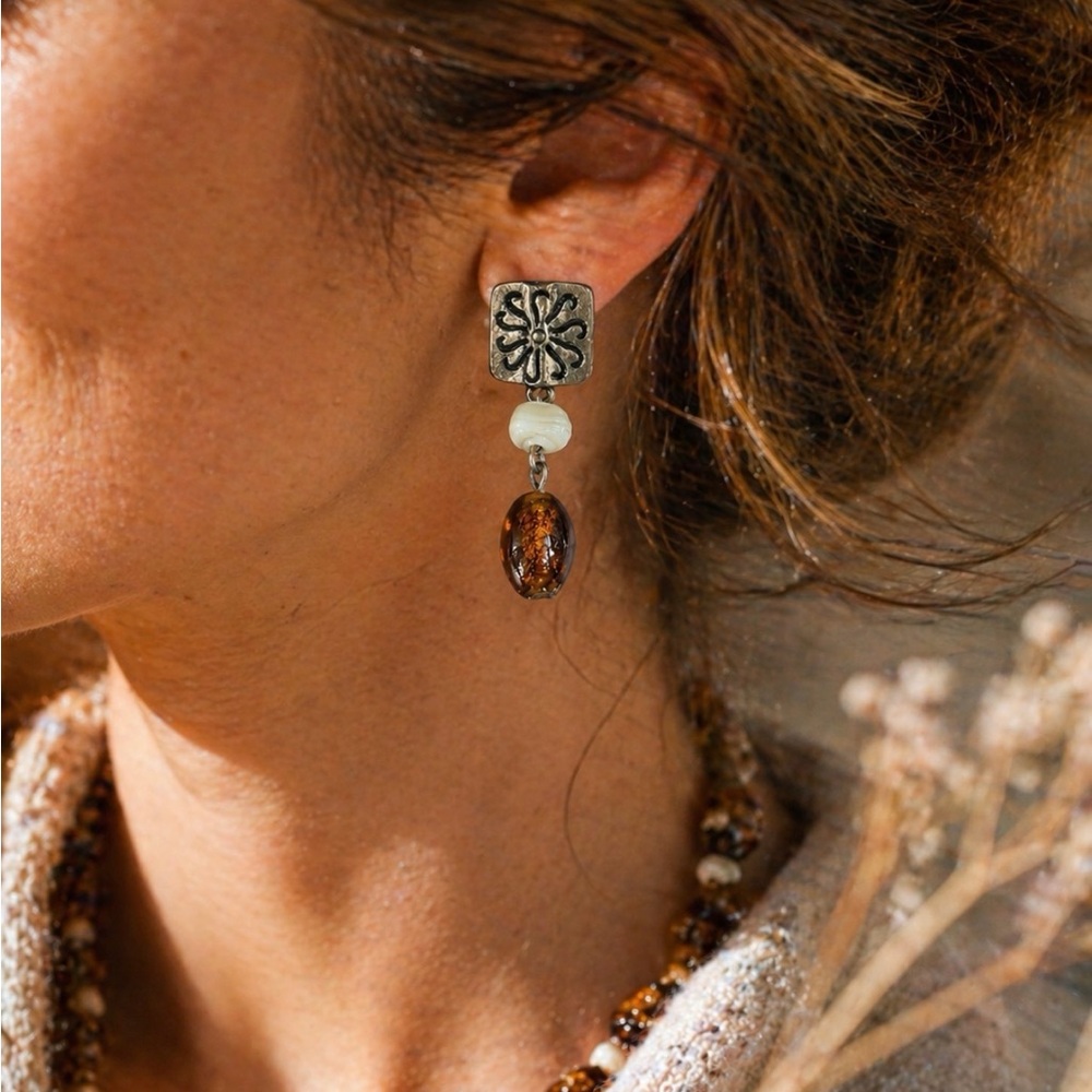 Chico’s Vintage Boho Artisan Amber Glass Drop Stud Earrings Neutral Patina
